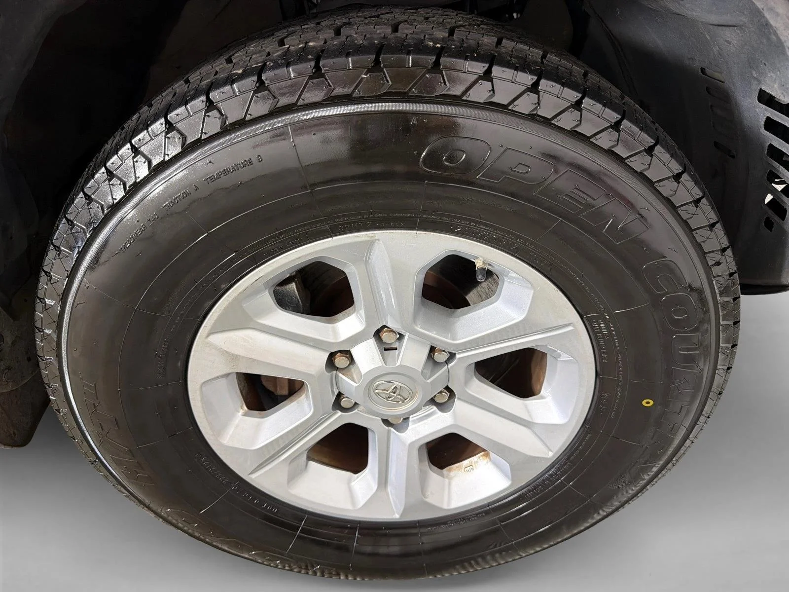 Used 2020 Silver Toyota SR5 image 13