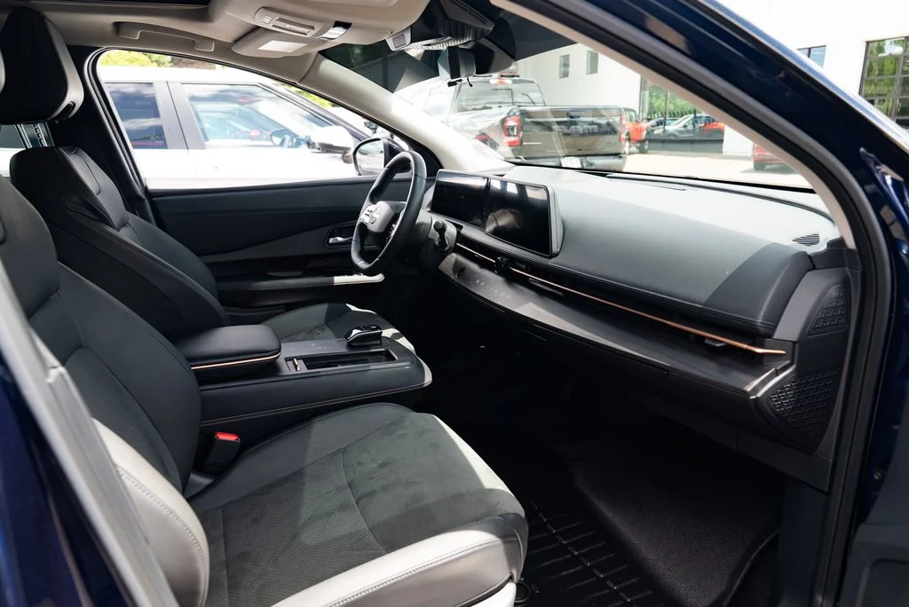 Used 2025 Blue Nissan EVOLVE+ e-4ORCE image 26