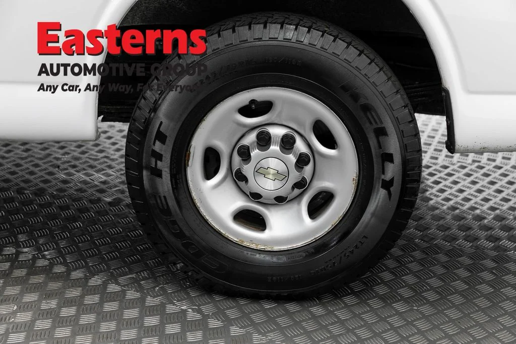 Used 2021 White Chevrolet Work Van image 28
