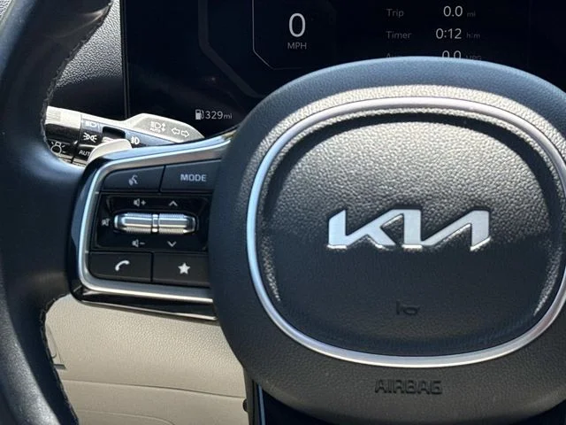 Used 2025 Gray Kia SX Prestige image 23
