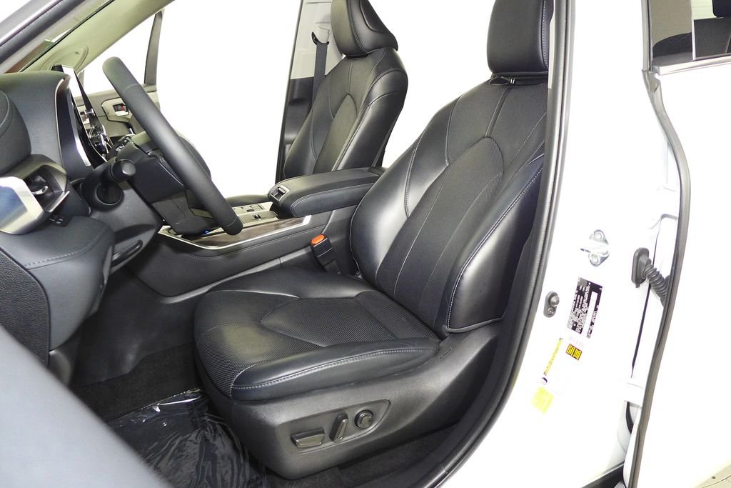 Used 2023 Pearl Toyota Limited image 22