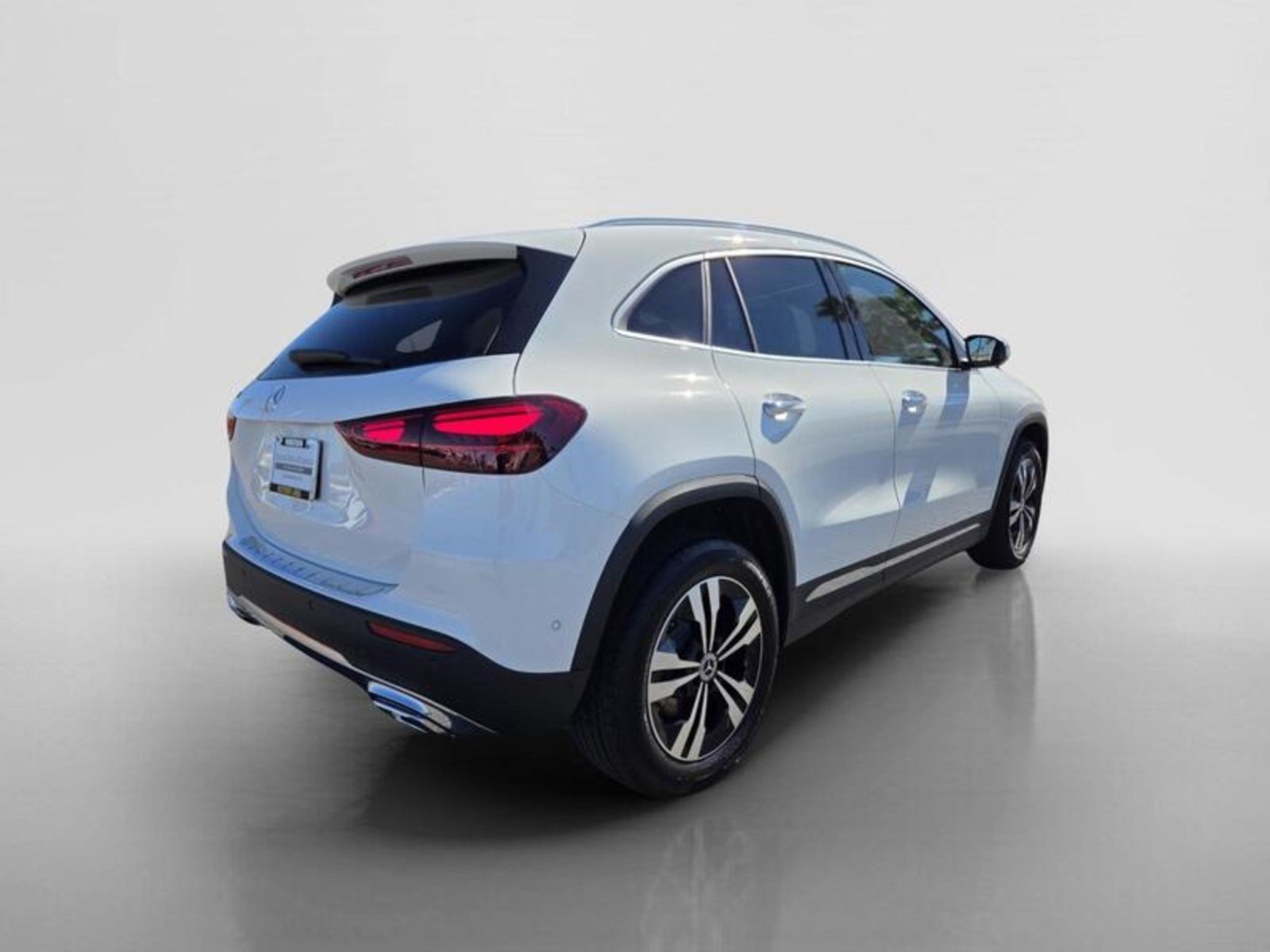 Certified Used 2026 Polar White Mercedes-Benz GLA 250 image 5