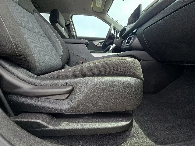 Used 2025 Gray Chevrolet LT image 18
