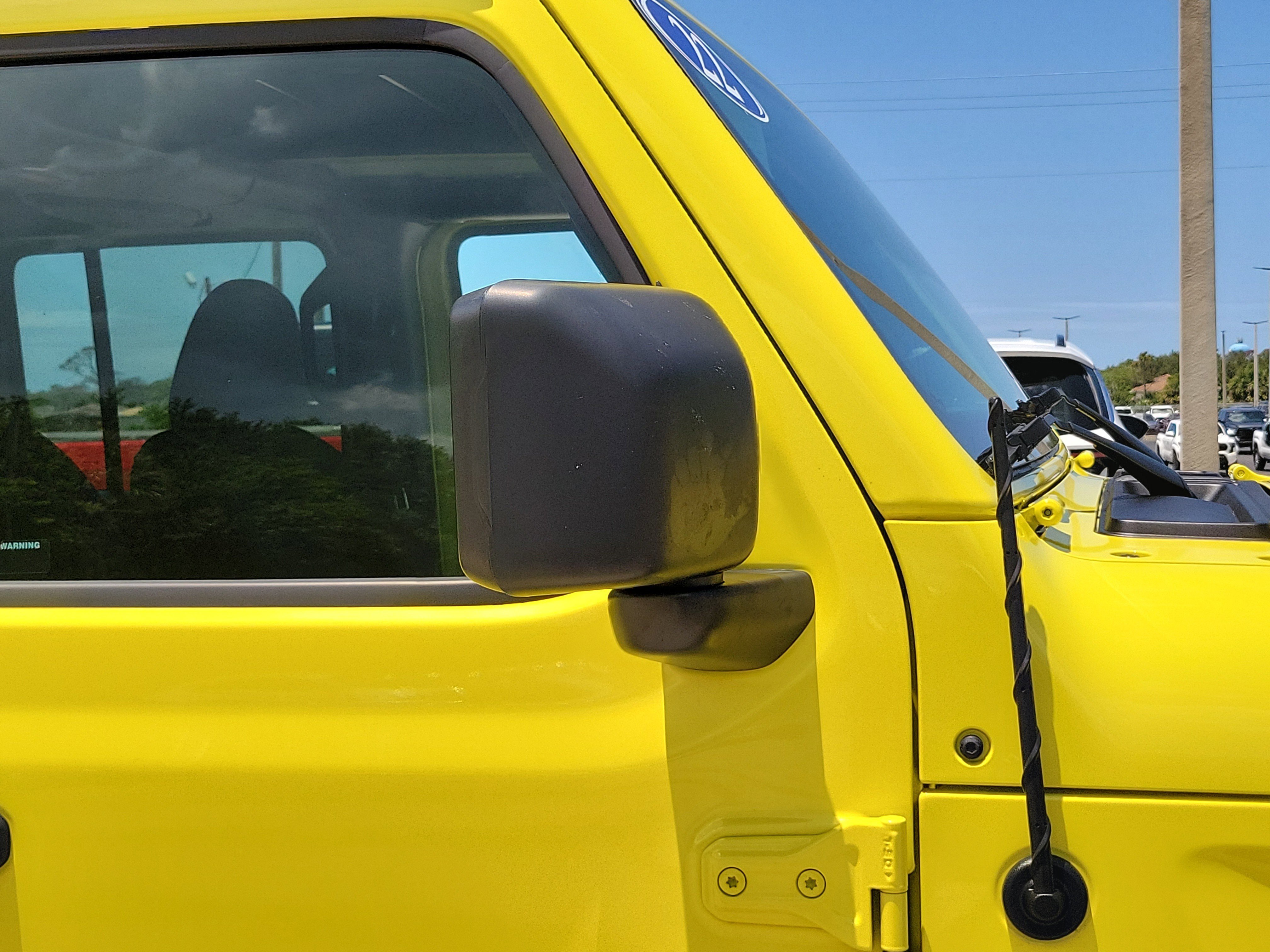 Used 2022 High Velocity Clearcoat Jeep Unlimited Sport S image 7