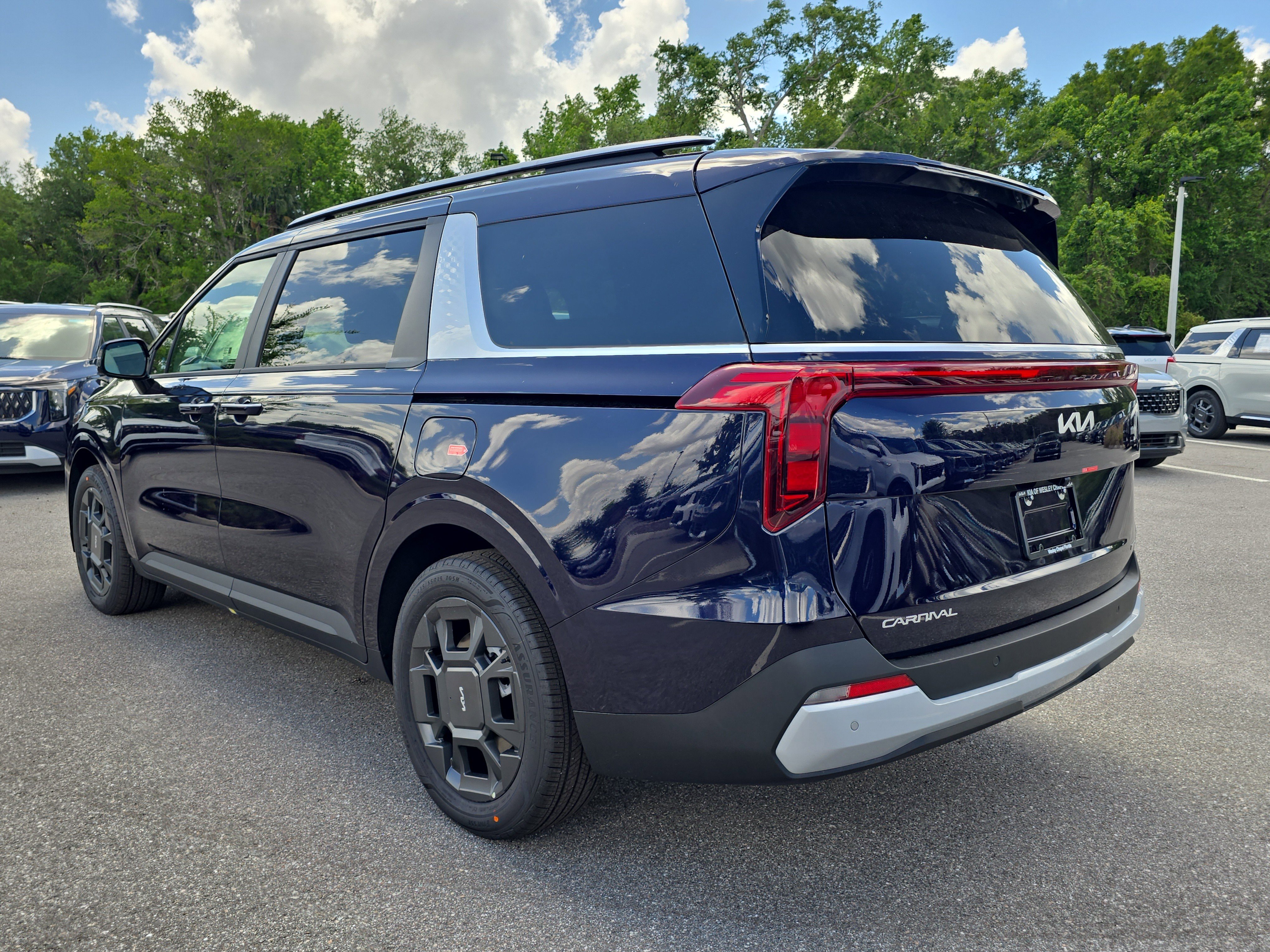 New 2026 Deep Chroma Blue Kia EX image 6