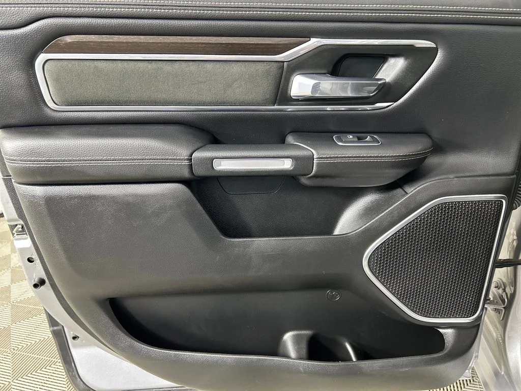 Used 2022 Silver Ram Laramie image 16