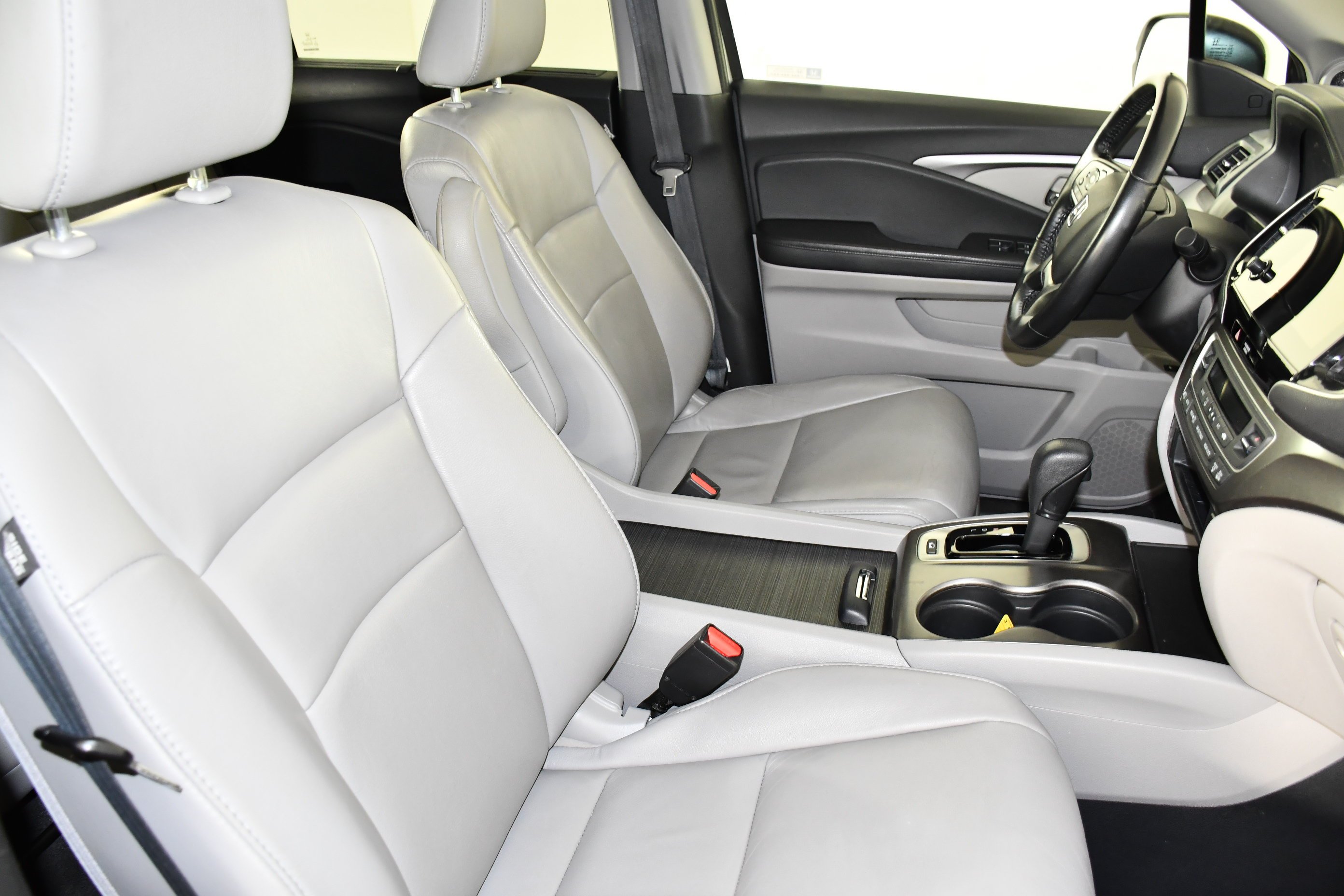 Used 2020 Lunar Silver Metallic Honda EX-L image 43