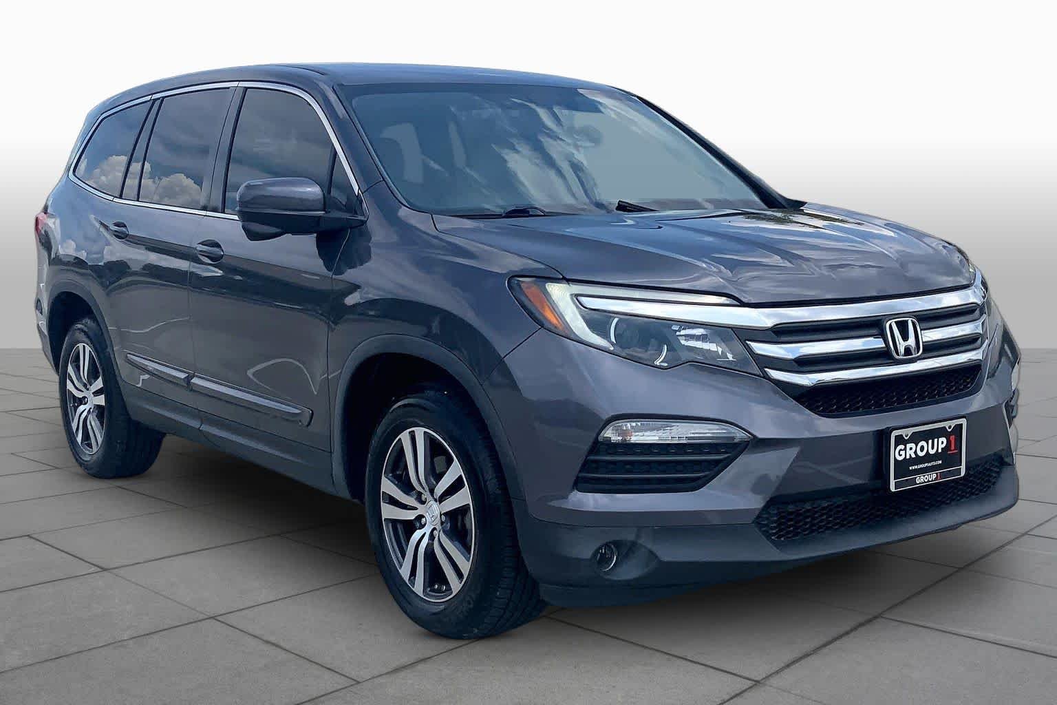Used 2018 Modern Steel Metallic Honda EX image 3