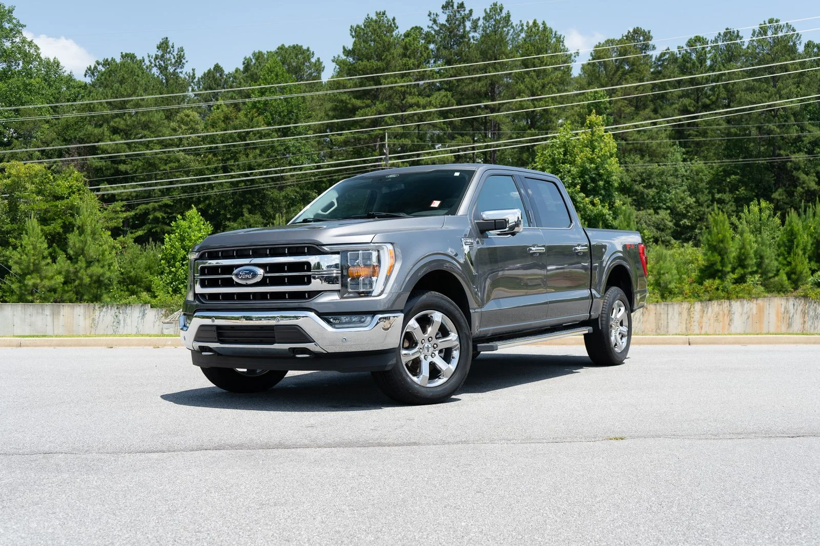 Used 2021 Gray Metallic Ford Lariat image 1