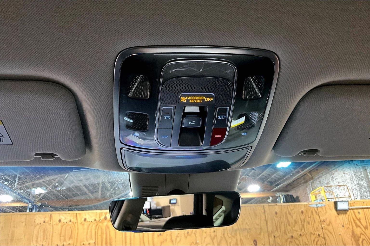 New 2026 Capri Blue Genesis 2.5T SELECT image 21