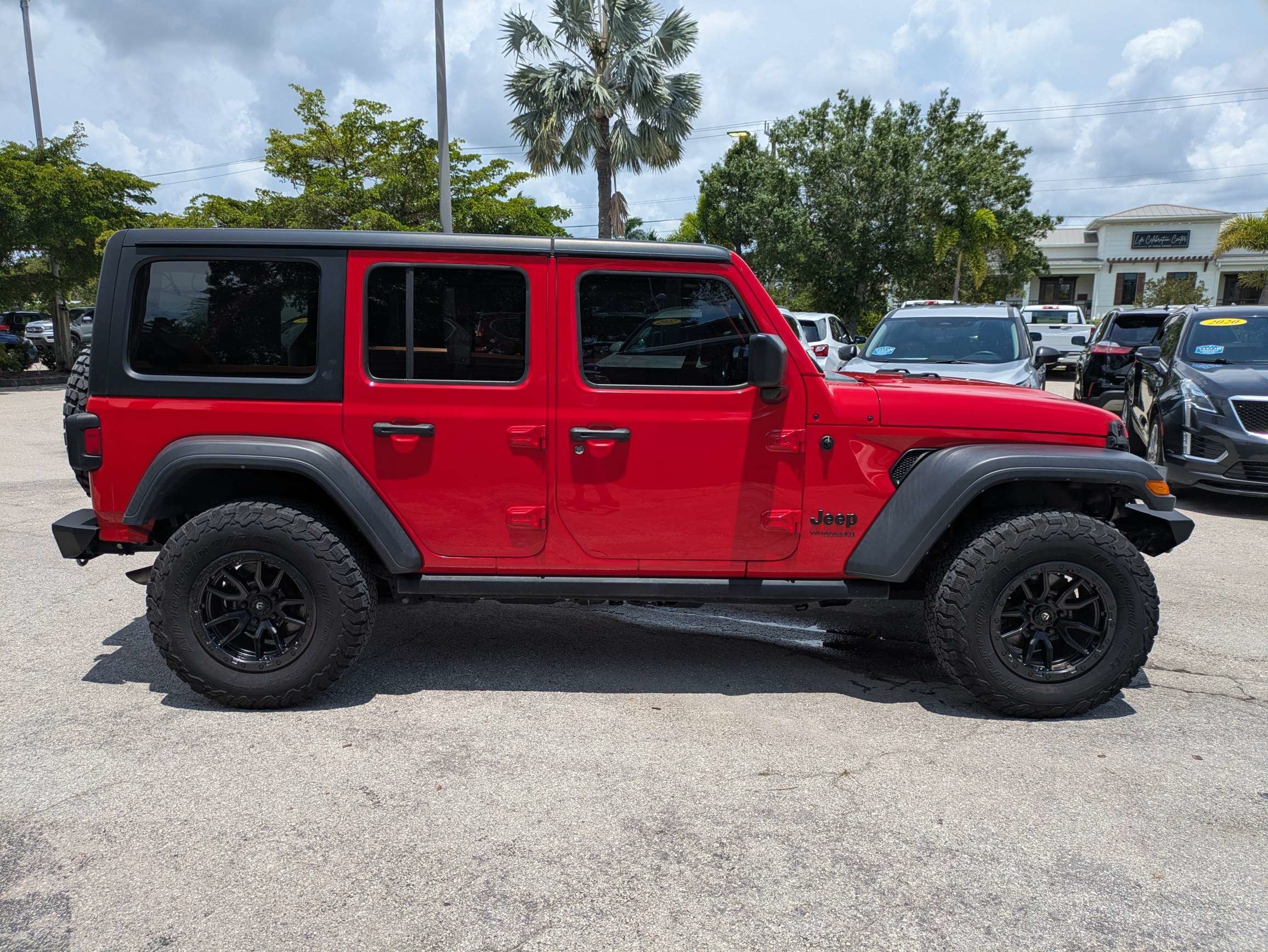 Used 2022 Firecracker Red Clearcoat Jeep Unlimited Willys Sport image 4