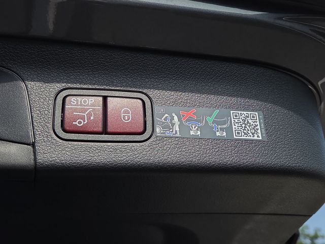 New 2026 Selenite Grey Metallic Mercedes-Benz GLS450 image 36