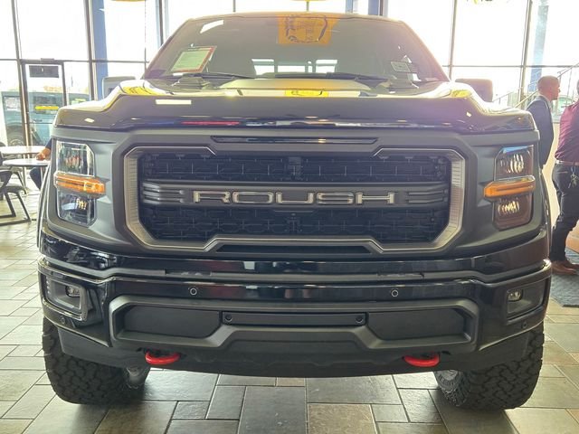 New 2025 Agate Black Metallic Ford XLT image 13