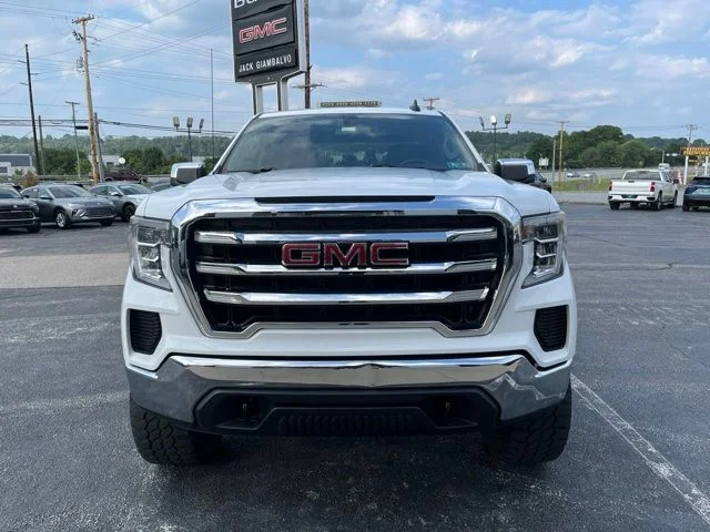 Used 2022 White GMC SLE image 2