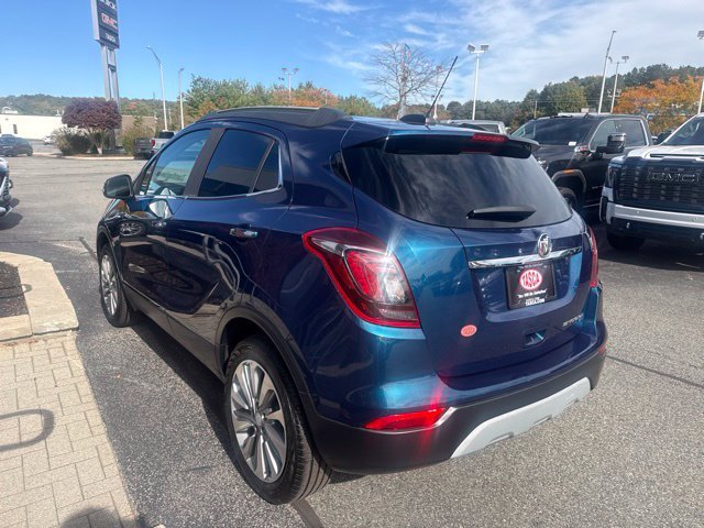Used 2019 Blue Buick Preferred image 4