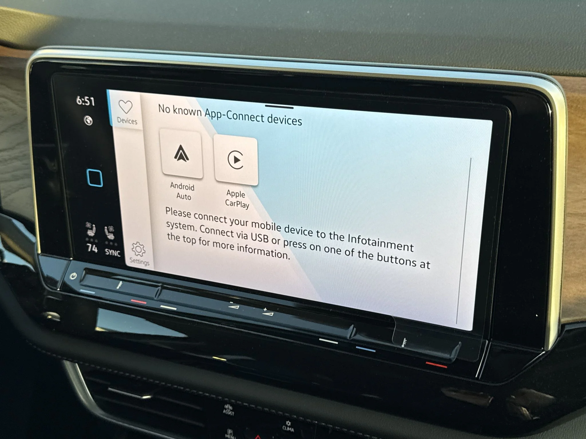 New 2026 Pure Gray Volkswagen 2.0T SE w/Technology image 26