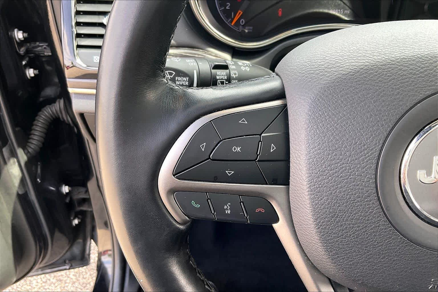 Used 2020 Diamond Black Crystal Pearlcoat Jeep High Altitude image 23