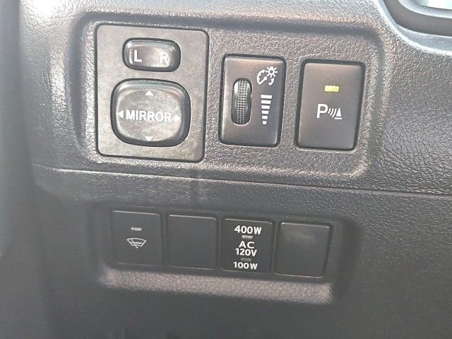 Used 2017 White Toyota  image 22
