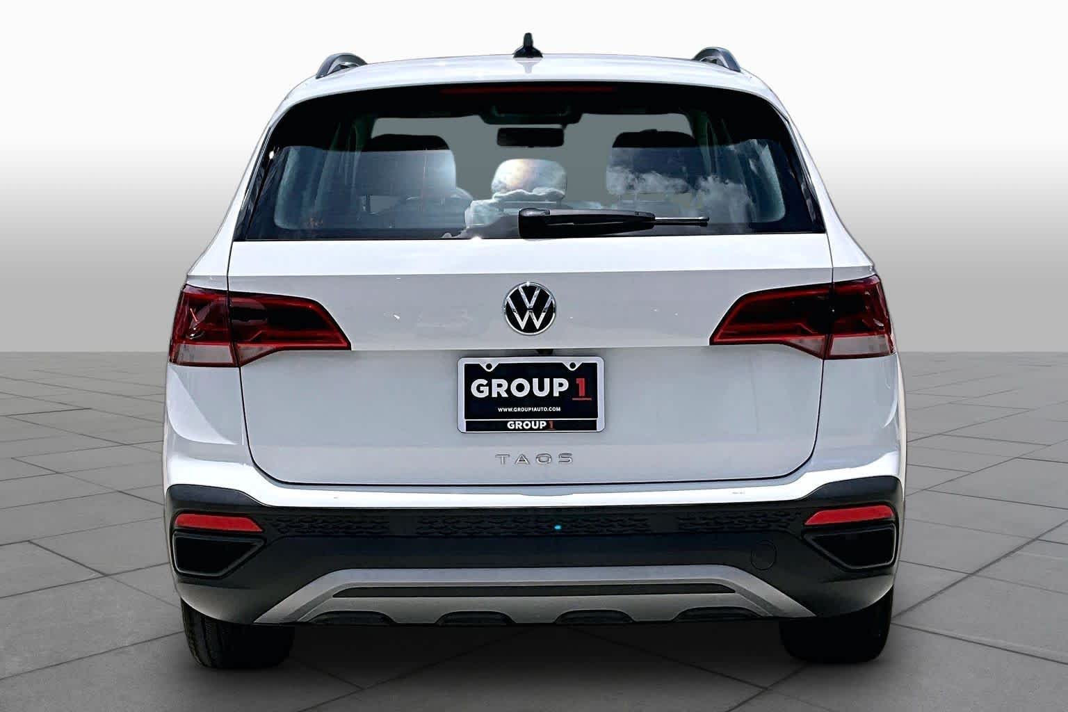 Used 2022 Pure White Volkswagen S image 5
