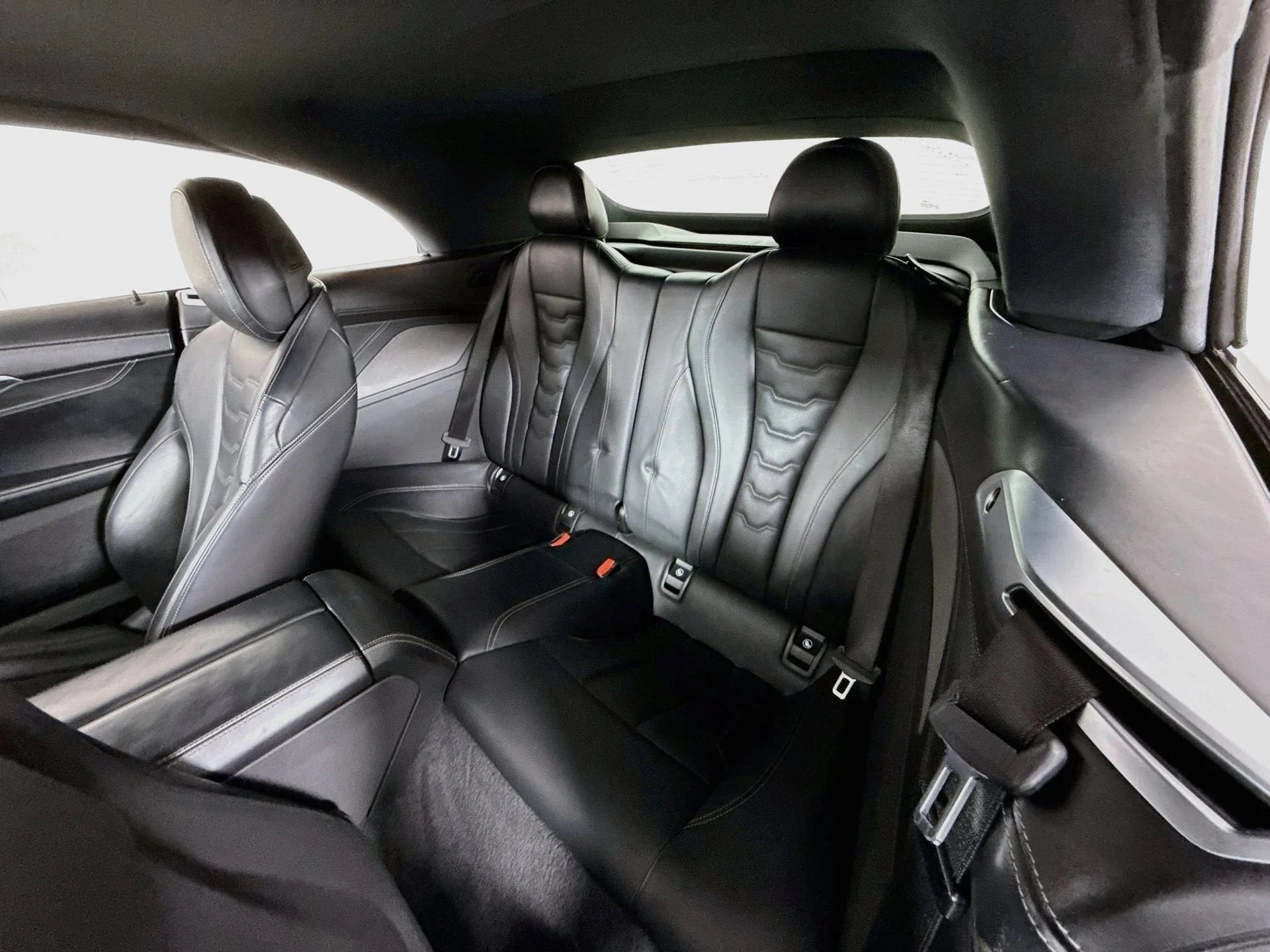 Used 2025 Mineral White Metallic BMW 840i image 19
