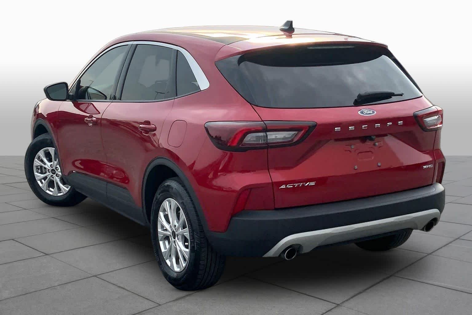 Used 2023 Rapid Red Metallic Tinted Clearcoat Ford Active image 11
