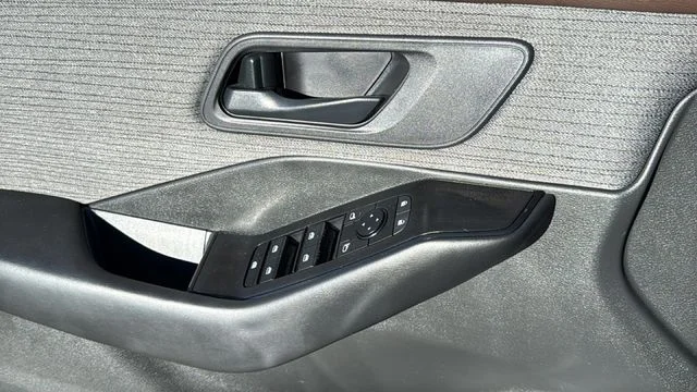 Certified Used 2023 White Nissan S image 22