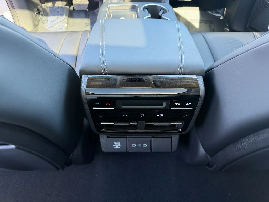 New 2026 Platinum White Pearl Acura Technology Package image 27