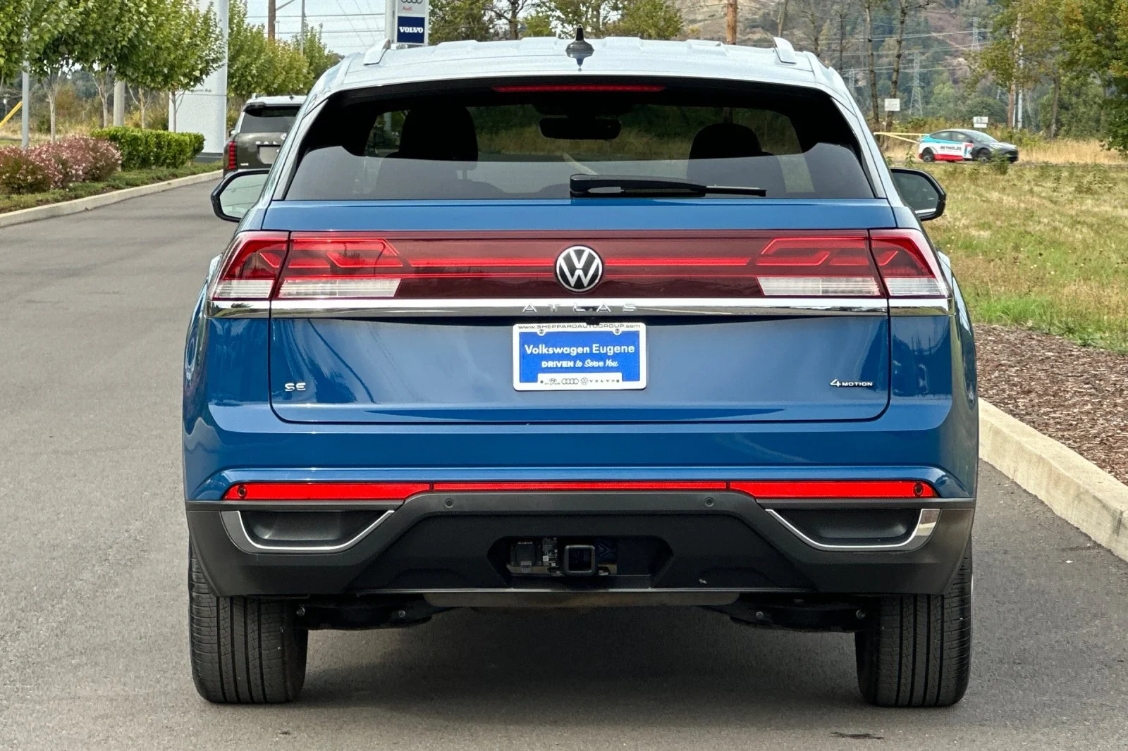 Used 2026  Volkswagen SE w/Technology image 4