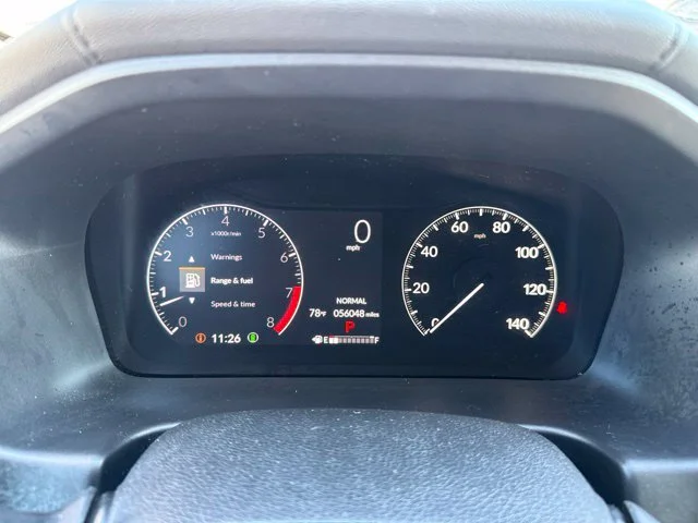 Used 2025 Silver Honda EX-L image 32
