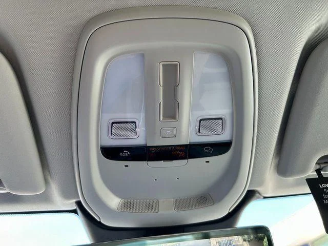 New 2025 White Volvo T8 Ultra image 27