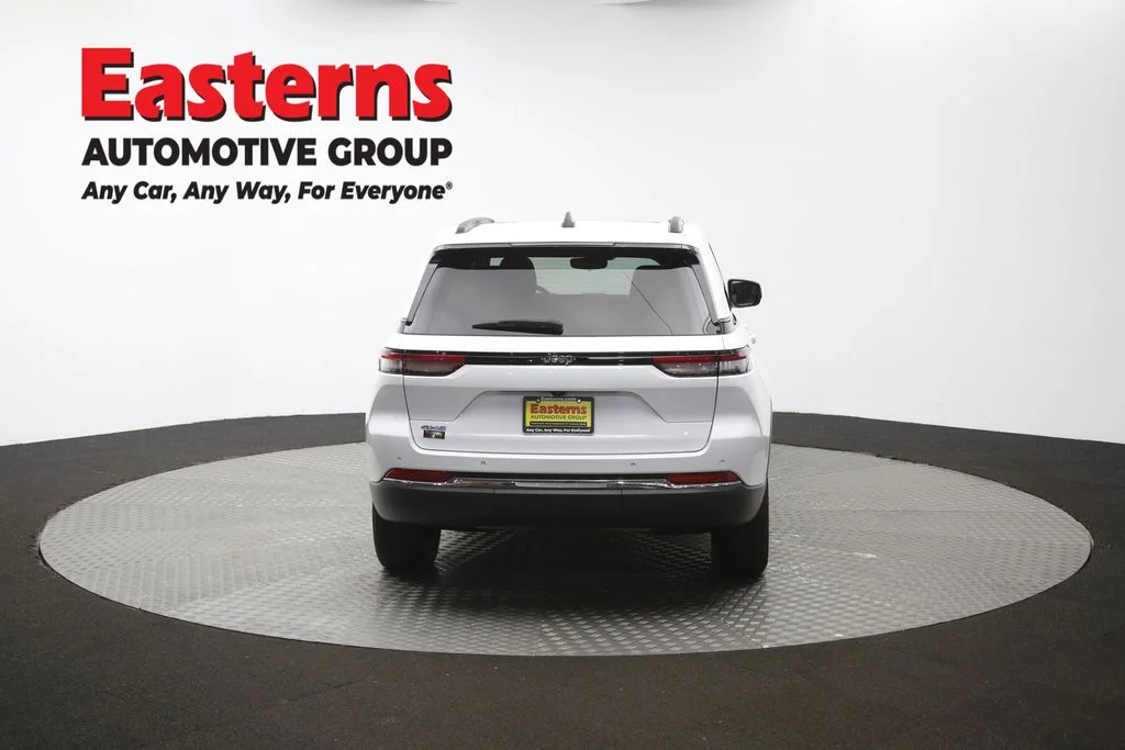 Used 2023 White Jeep 4xe image 41