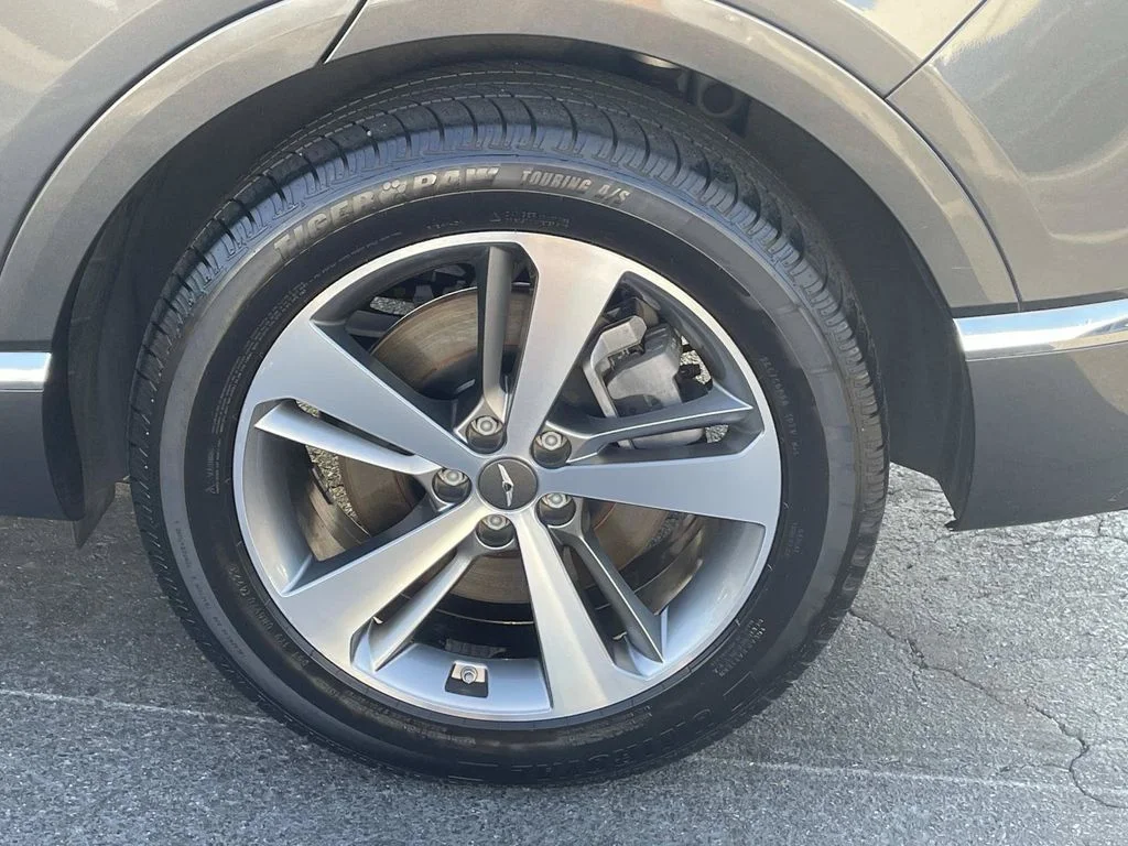 Used 2021 Gray Genesis 2.5T image 8