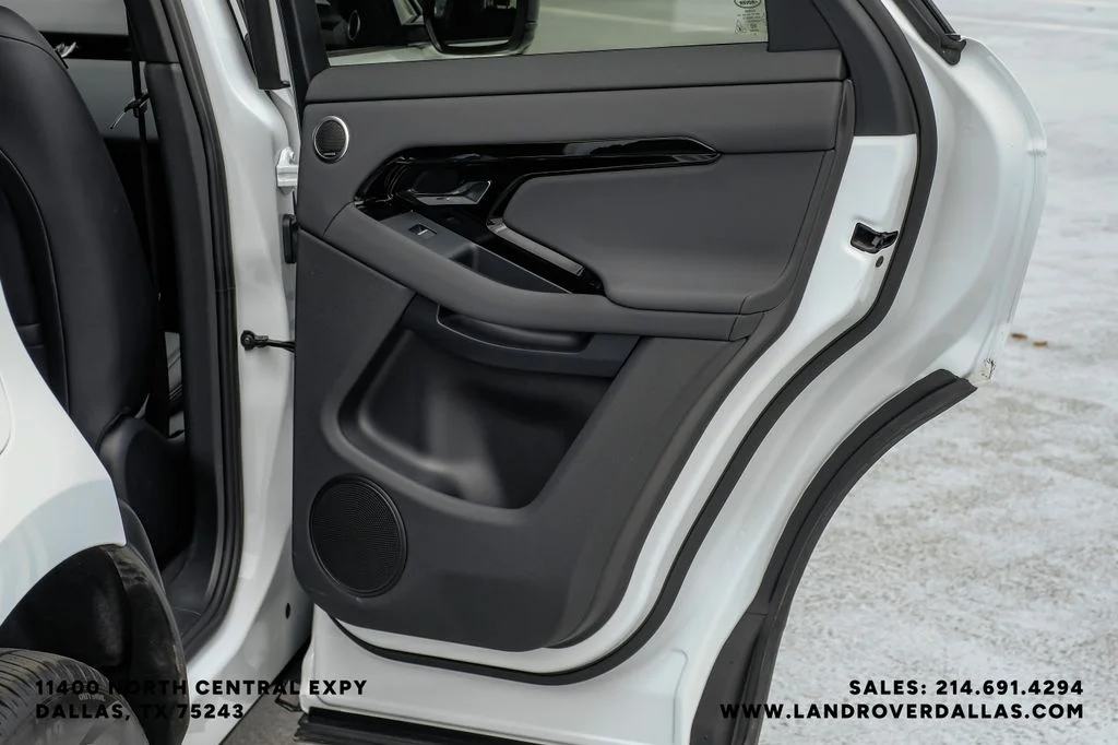Used 2026 White Land Rover Dynamic image 53