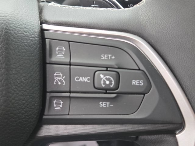 Used 2024 Silver Zynith Jeep Altitude X image 15