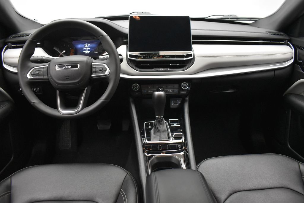 Used 2025 White Jeep Limited image 26