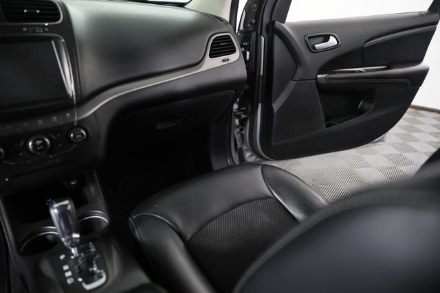 2018 Dodge Journey Crossroad - Photo 23
