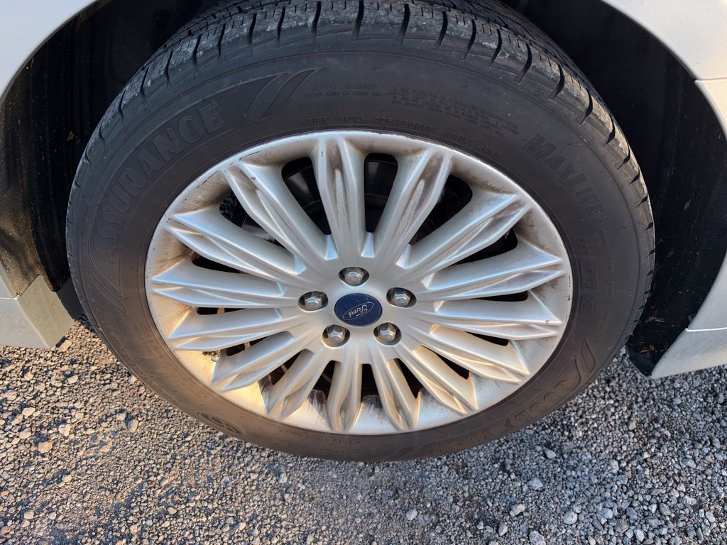 Used 2013 Silver Ford Titanium image 8