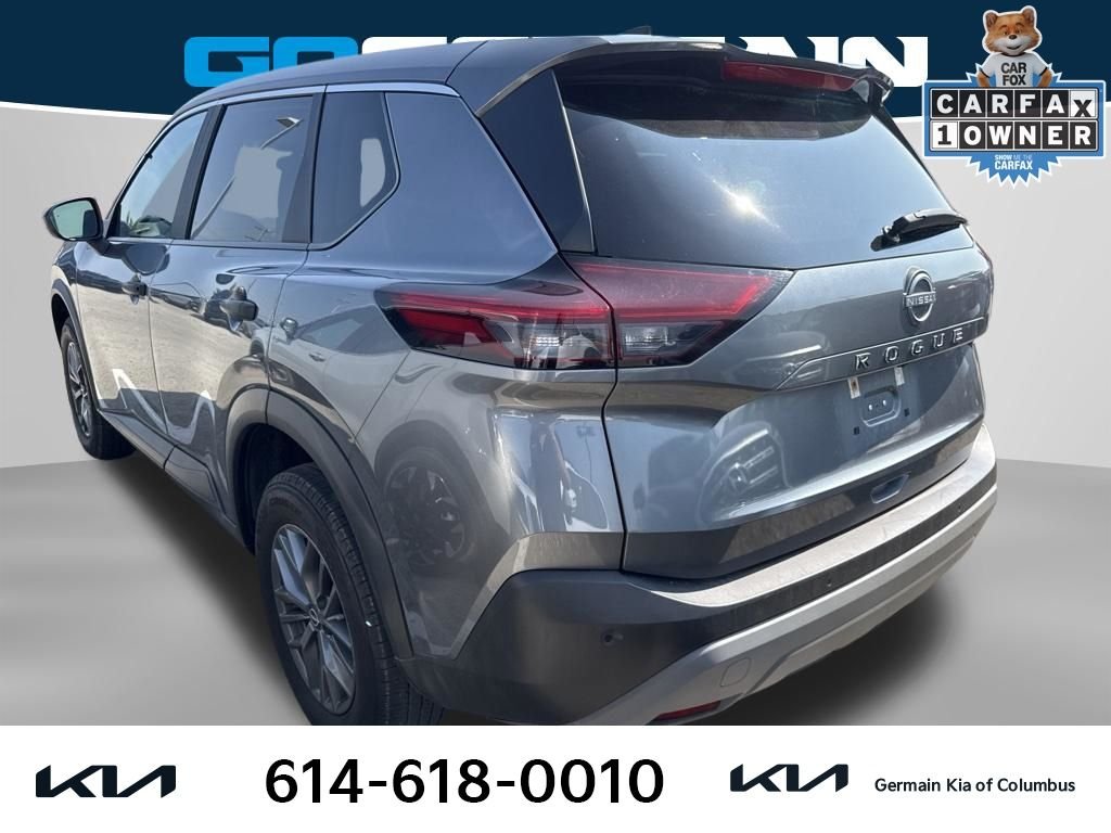 Used 2023 Gray Nissan S image 3