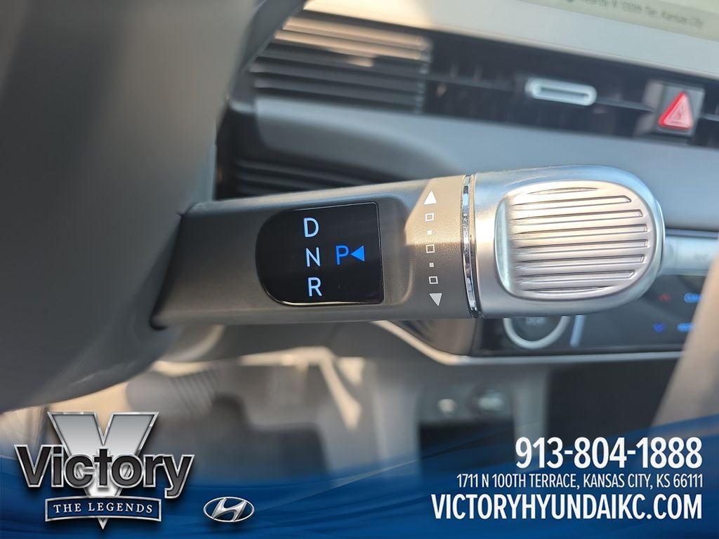 Used 2023 White Hyundai Limited image 24