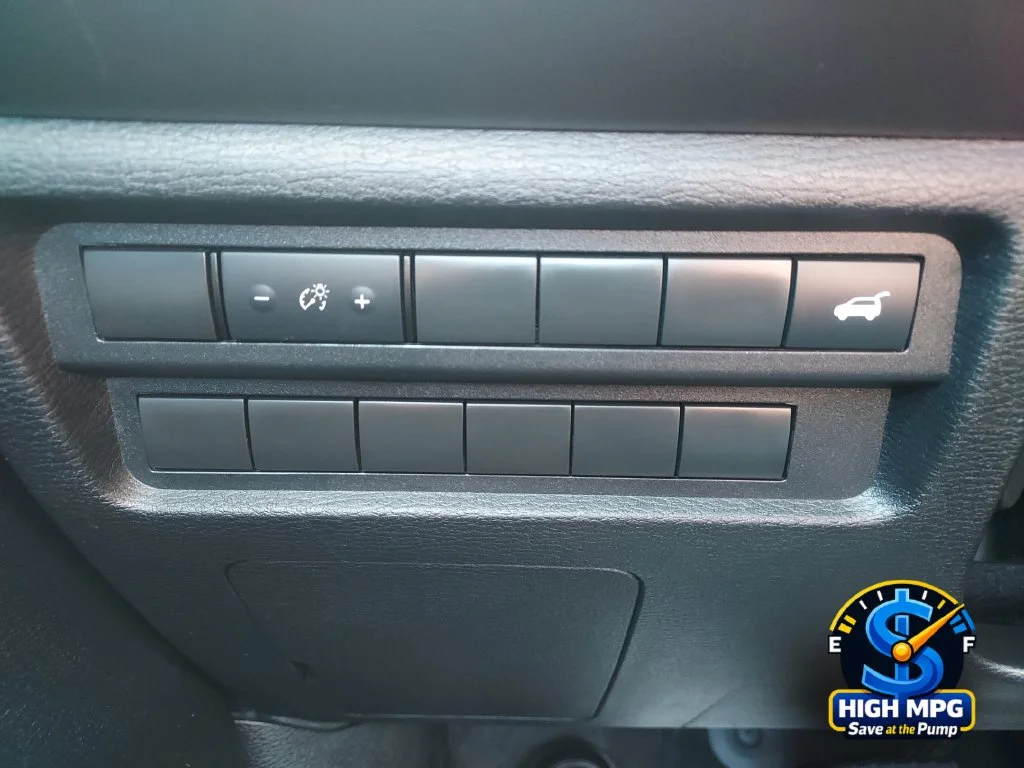 Used 2024 Black Mitsubishi SE image 9