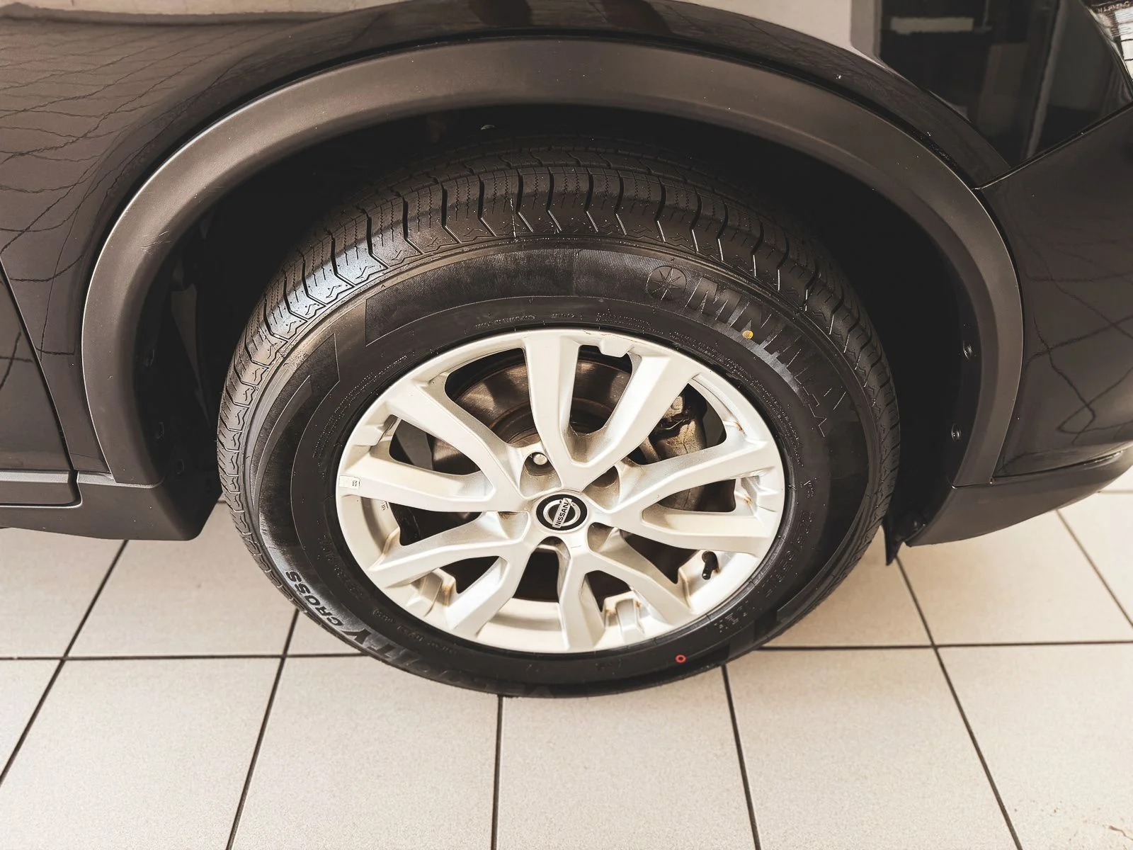 Used 2020 Magnetic Black Pearl Nissan SV image 15