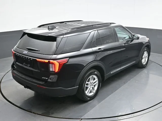 Used 2025 Black Ford Active image 17