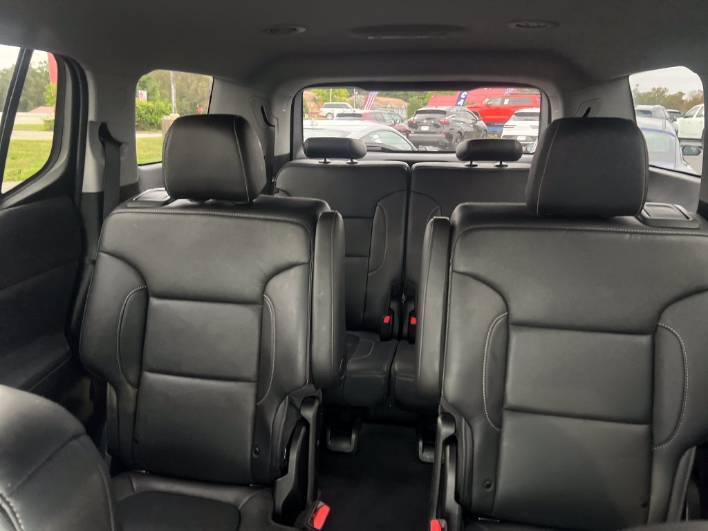 Used 2022 White GMC SLT image 22