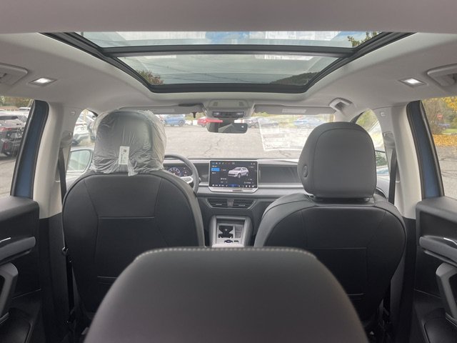 New 2026 Monterey Blue Pearl Volkswagen 2.0T SE image 7