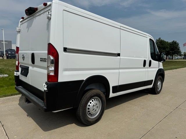 New 2025 Bright White Clearcoat RAM Tradesman image 6