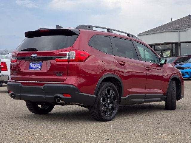 Used 2025 Crimson Red Pearl Subaru Onyx Edition Touring image 30
