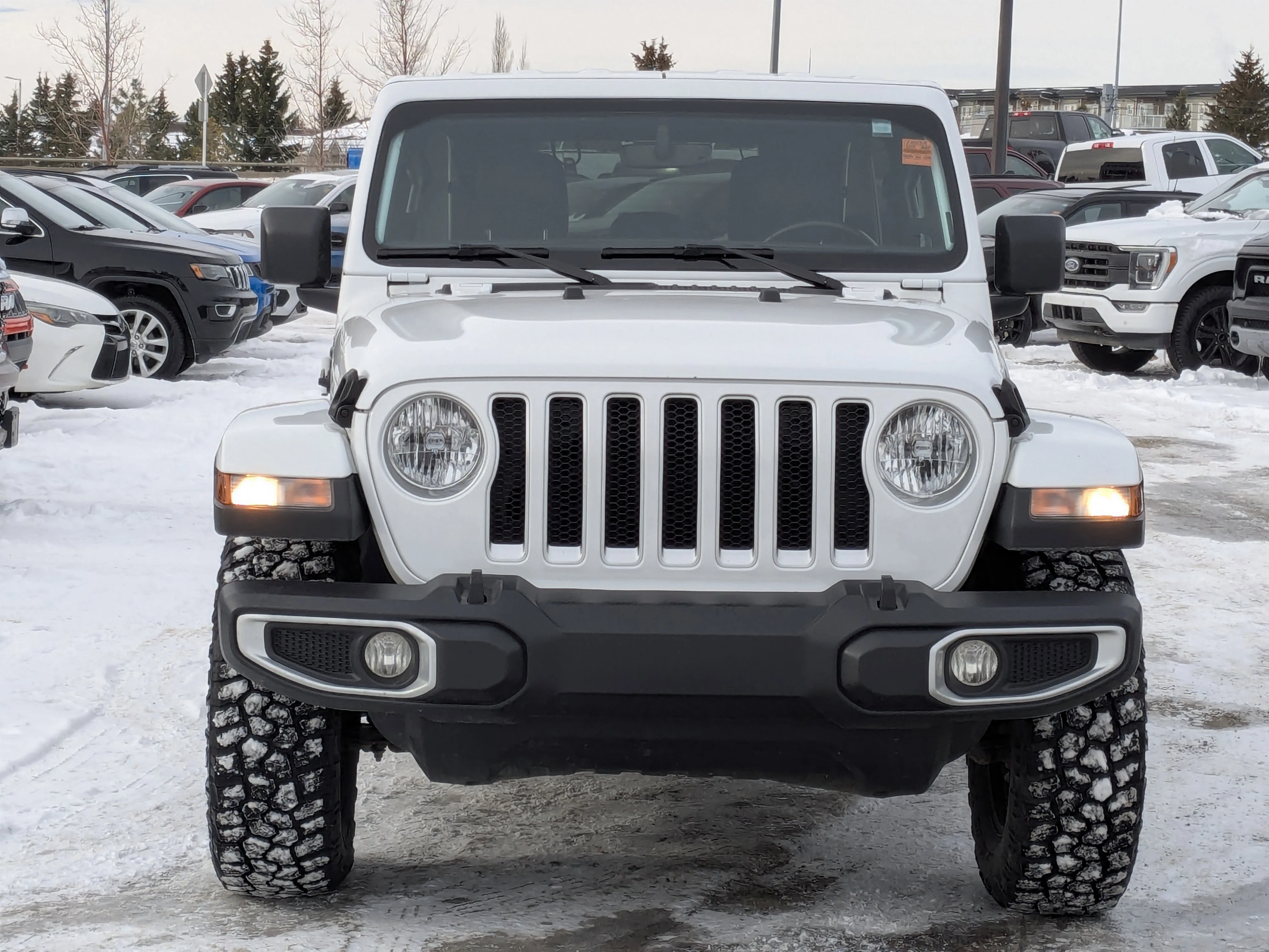 Used 2022 White Jeep Unlimited Sahara - Cold Weather Grp - Leather - Alpine Audio - Remote Start & More image 3