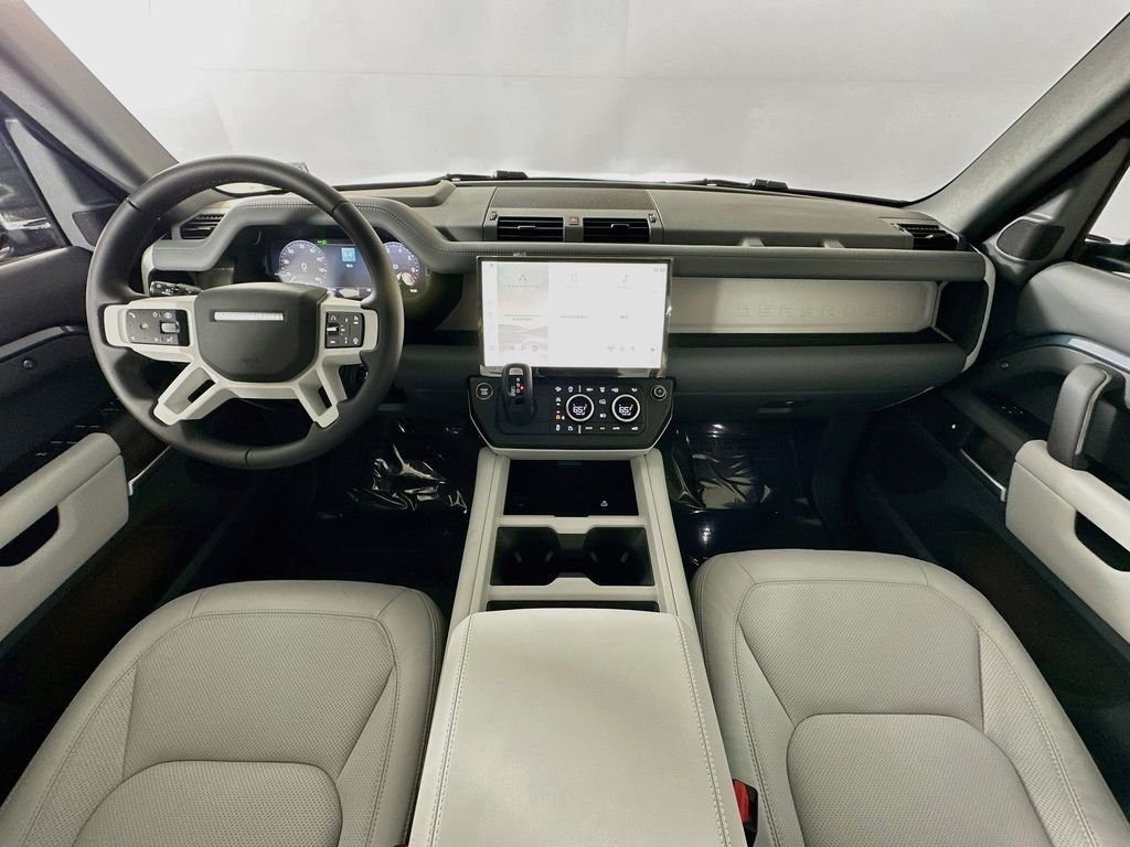 New 2026 Tasman Blue Land Rover S image 26