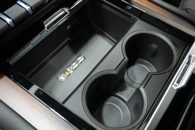 2026 GMC Yukon XL Denali - Photo 26