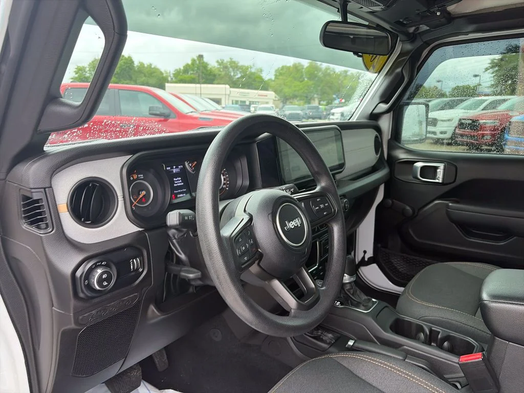 Used 2024 White Jeep Sport image 10